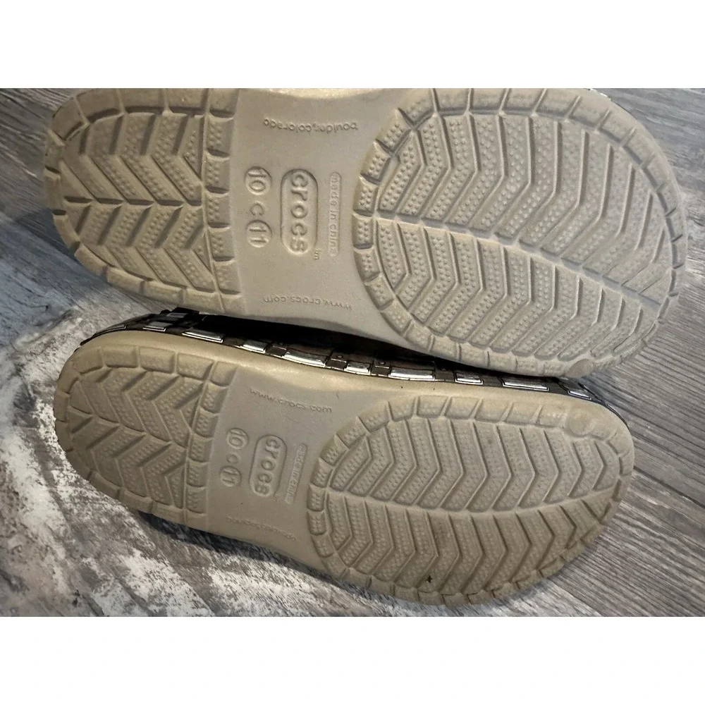 Star Wars  fleece lined‎ Crocs Kids Childs 10-11 With Book